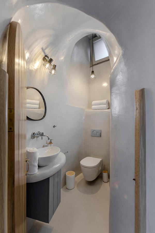 Antron Cave House *