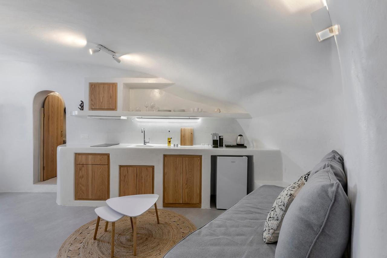 Antron Cave House Apartment
